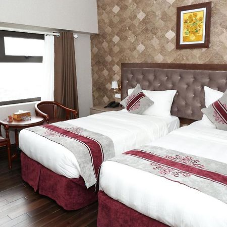 Oasis Hanoi Hotel Екстериор снимка
