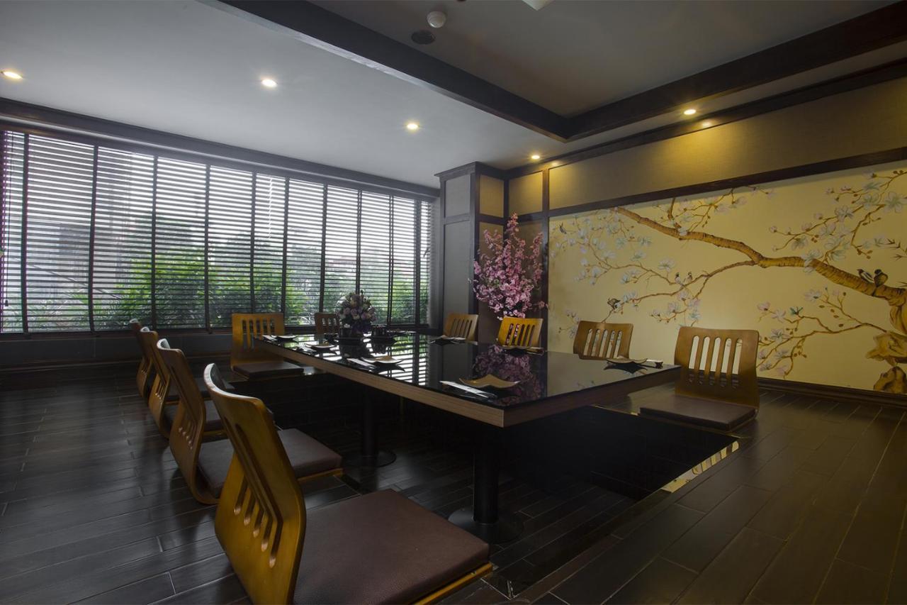 Oasis Hanoi Hotel Екстериор снимка